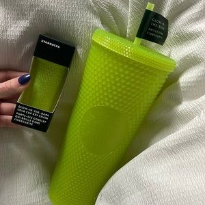 STARBUCKS glow in dark cup&keychain